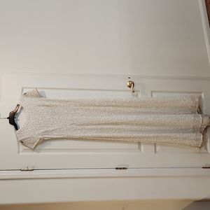 Adrianna Papell. Size 4. Off White